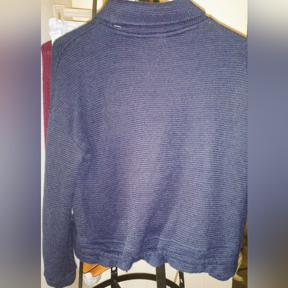 Sweater - Picture 4 of 4